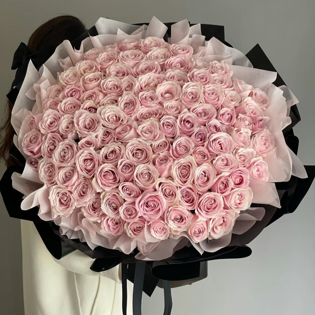 99枝粉紅玫瑰花束 OCTAVIA