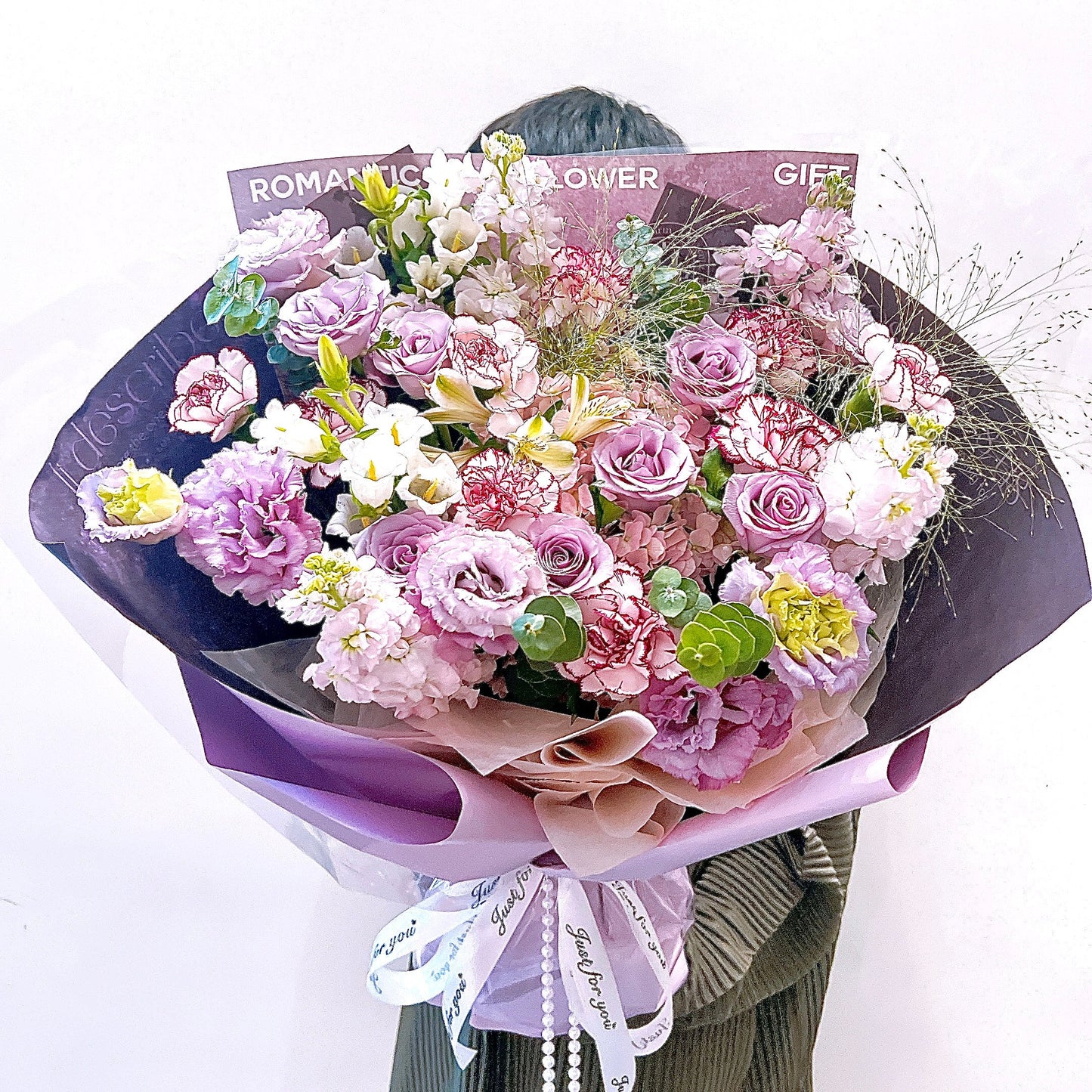 Mauve Garden紫色康乃馨混搭花束 OCTAVIA