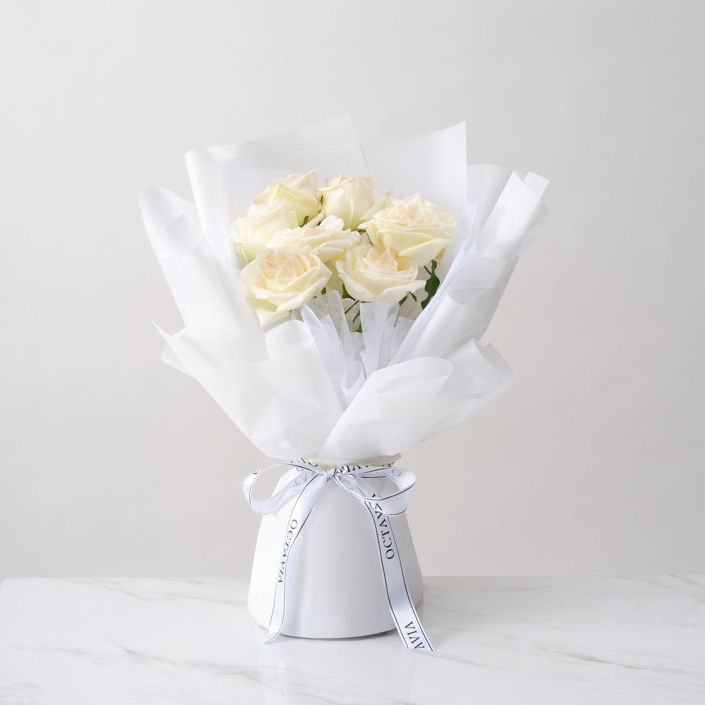 Regular Item-白玫瑰花束 OCTAVIA