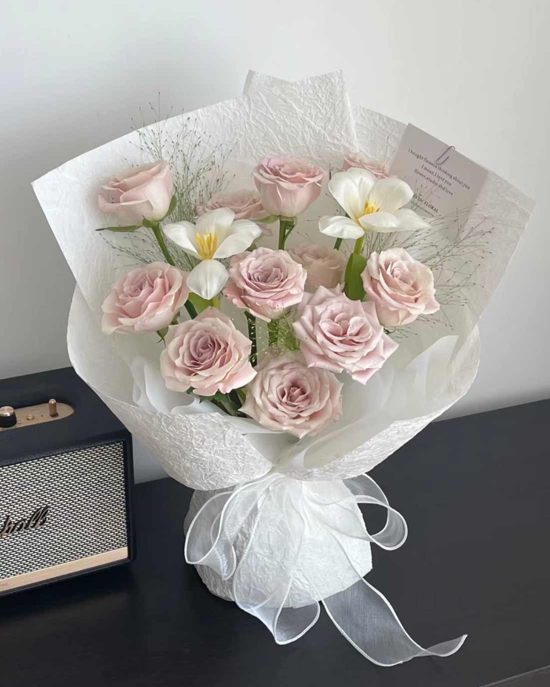 FF61 | Smooch 曼塔玫瑰鬱金香韓式花束 OCTAVIA