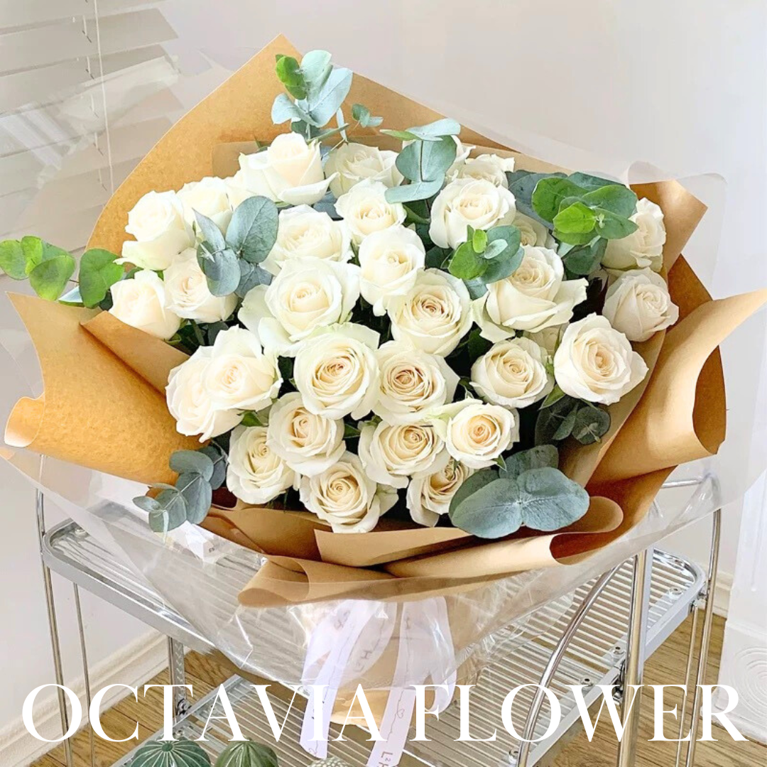 大頭白玫瑰尤加利牛皮紙花束082 OCTAVIA