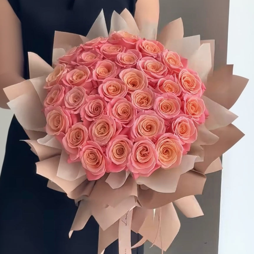 粉紅色玫瑰33枝花束 OCTAVIA