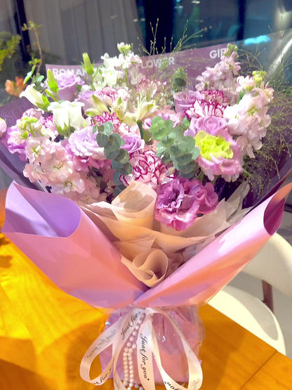 Mauve Garden紫色康乃馨混搭花束